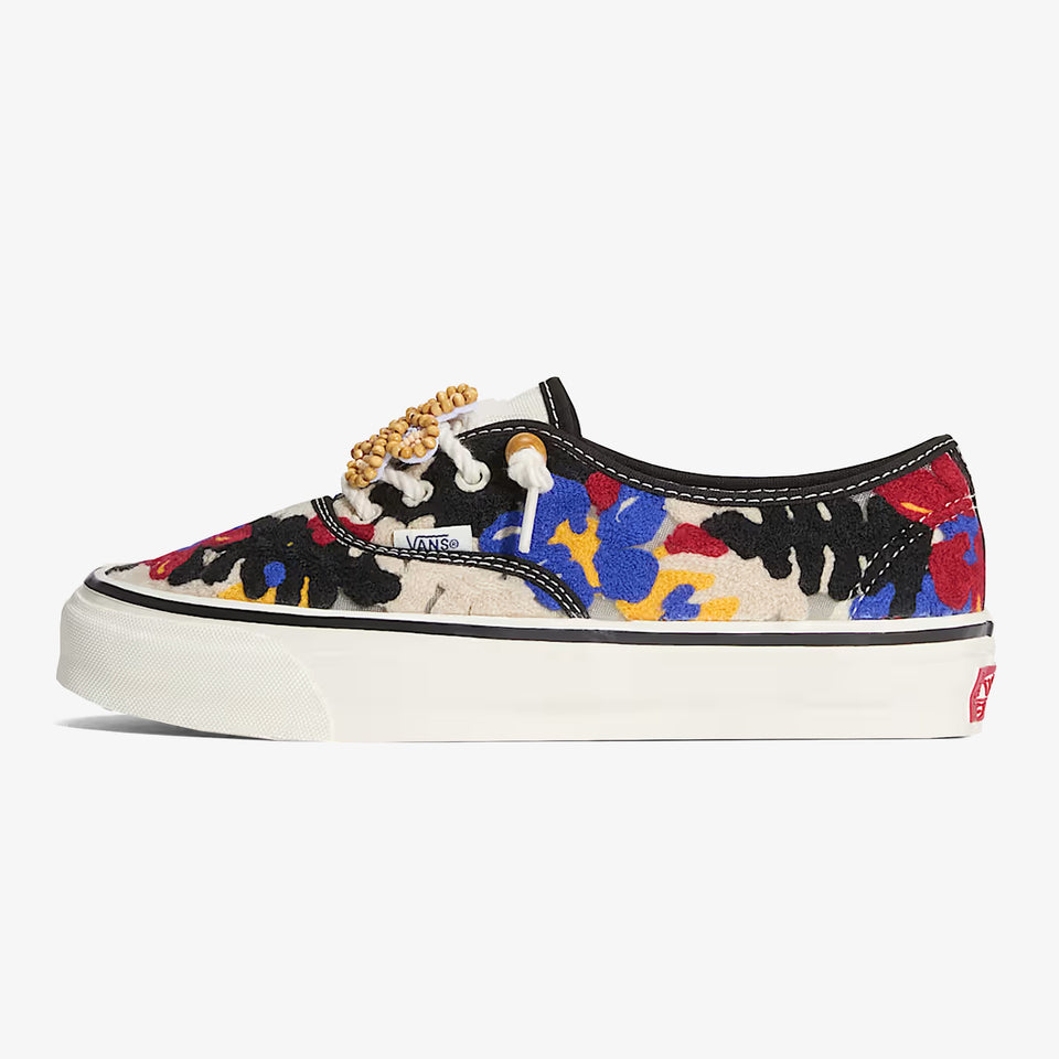 LX Authentic 44 Needlework  Multi