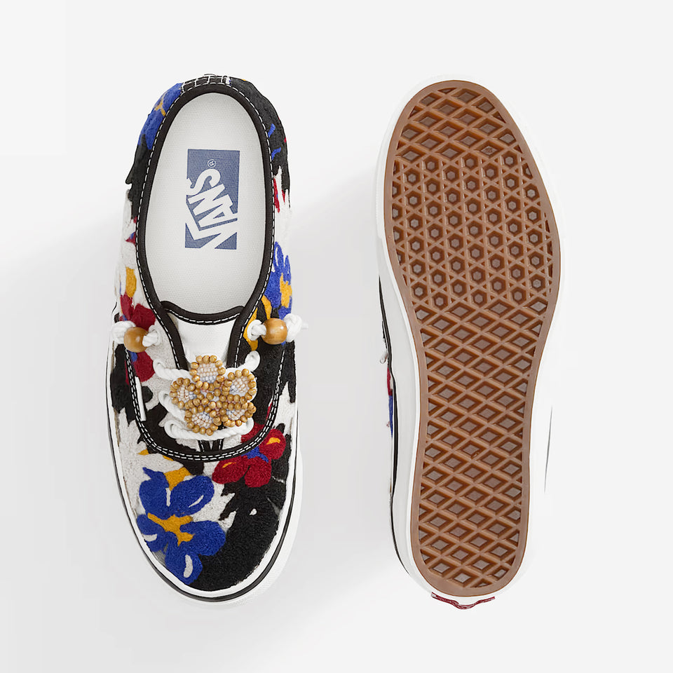 LX Authentic 44 Needlework  Multi