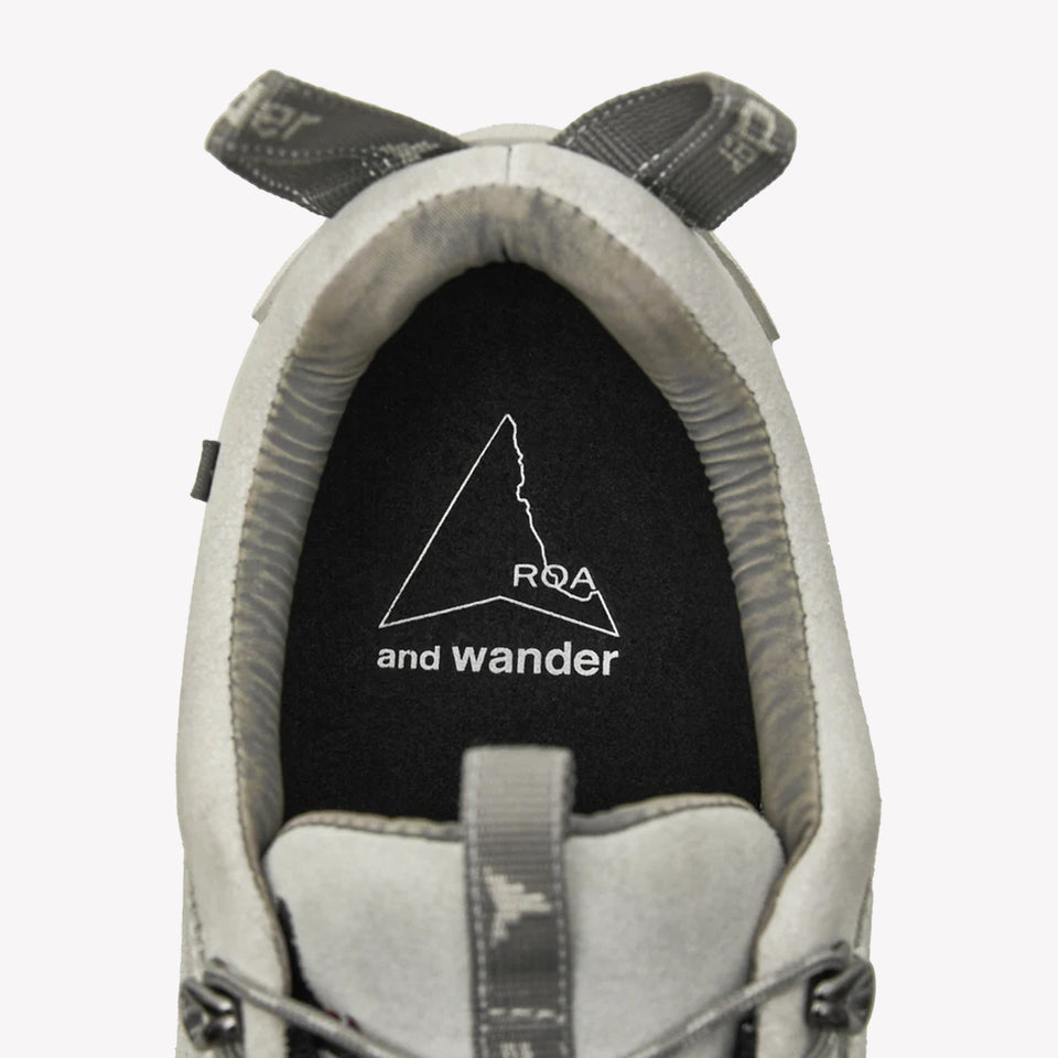 Roa X And Wander Cingino Ivory/beige