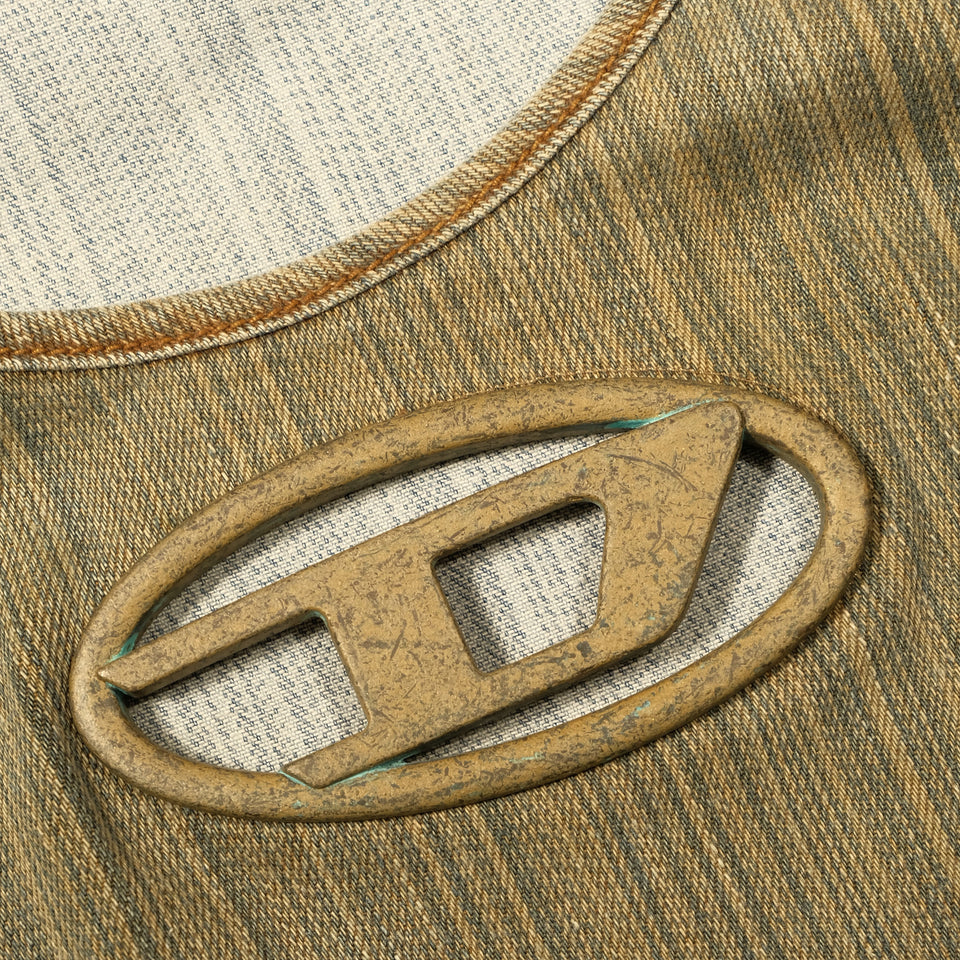CROPPED TOP WITH PLAQUE