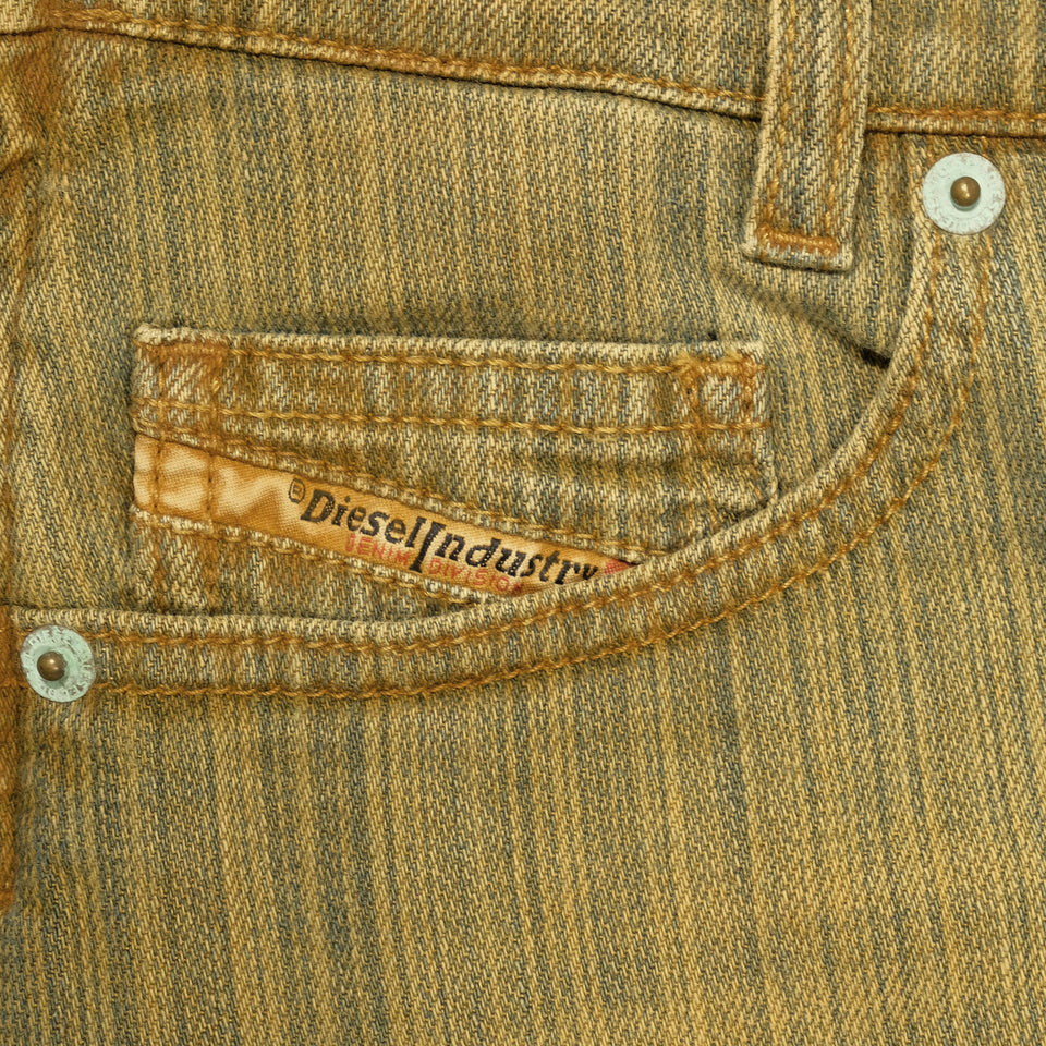 DENIM MINI SKIRT WITH PLAQUE